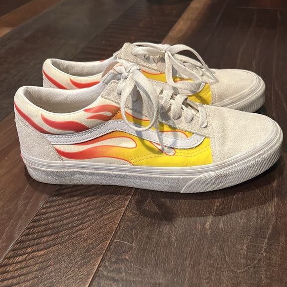 Vans Flame Lowtops Mens Size 6/ Women's Size 7.5 - Picture 2 of 5